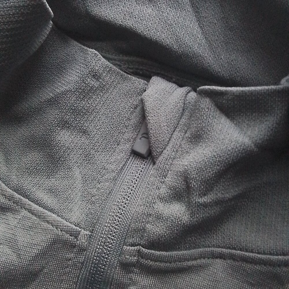 Fabletics Workout Top - Picture 3 of 4